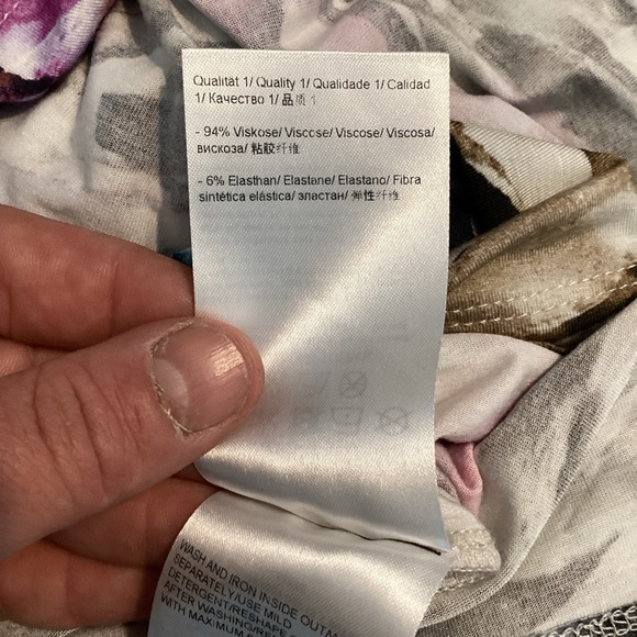 Escada Eveline Fantasy Print Scoop Neck Stretch Top Size L - Picture 7 of 7